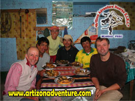 ALMUERZO DE DESPEDIDA EN HUAYHUASH